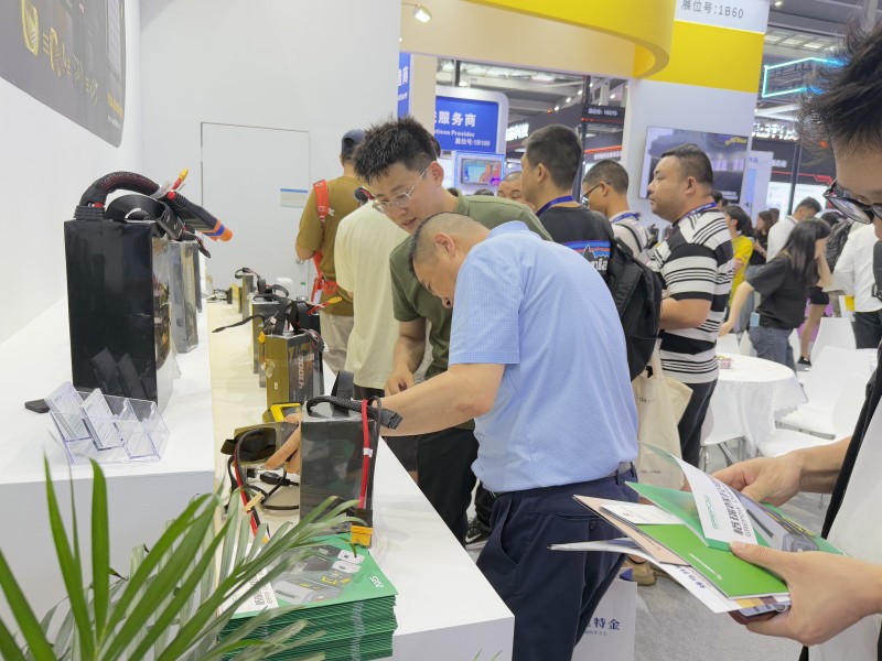 Tattu團(tuán)隊(duì)熱情接待 Tattu團(tuán)隊(duì)熱情接待