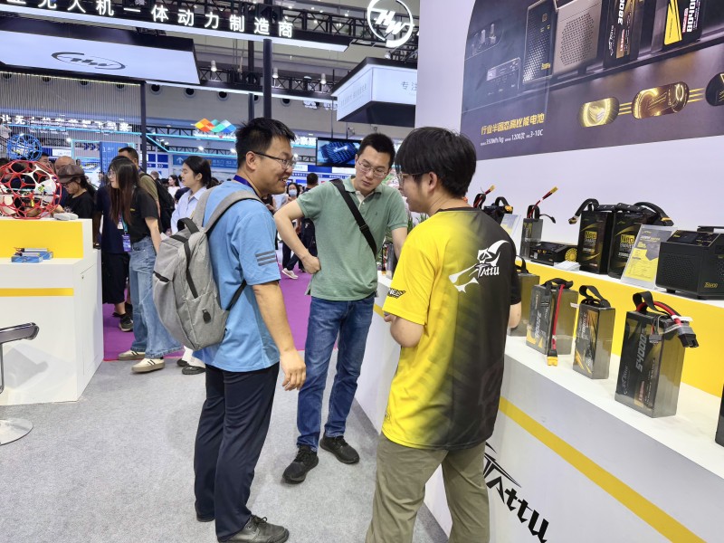 Tattu團(tuán)隊(duì)熱情接待 Tattu團(tuán)隊(duì)熱情接待